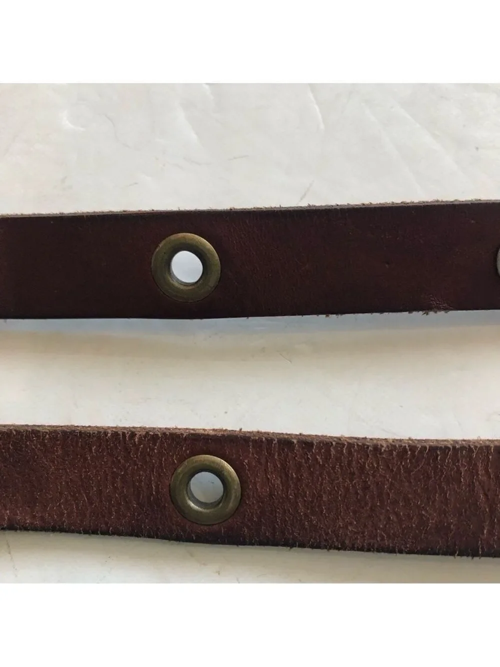 Fossil Size S vintage brown leather belt. Double strap ring closure studded